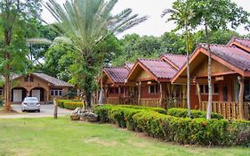 บัวสวรรค์รีสอร์ท